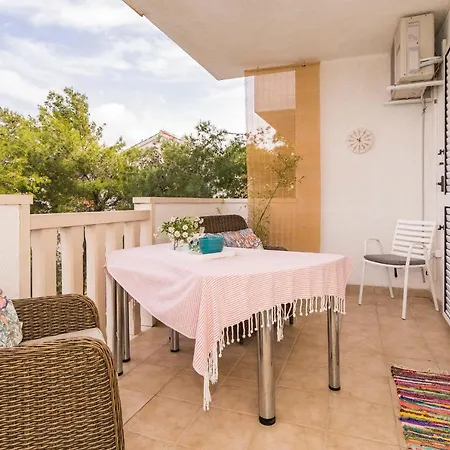 Apartment Pirka *